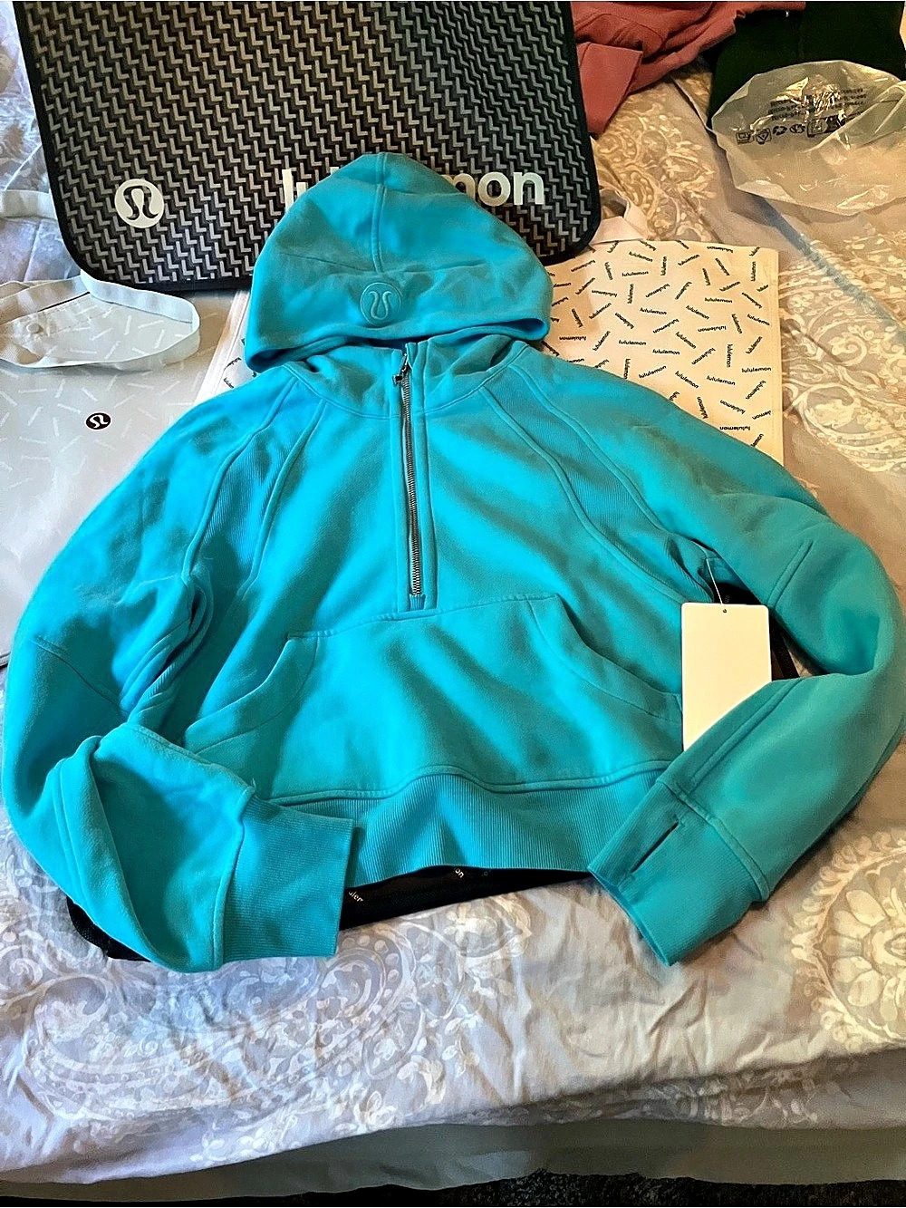 NWT Lululemon Scuba Oversized Half-Zip Hoodie, XS/S, ELECTRIC TURQUOISE